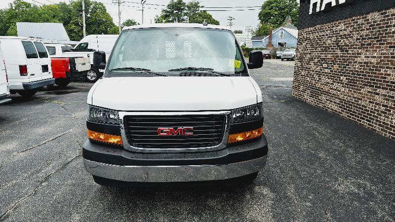 GMC Savana G2500 Cargo 2025