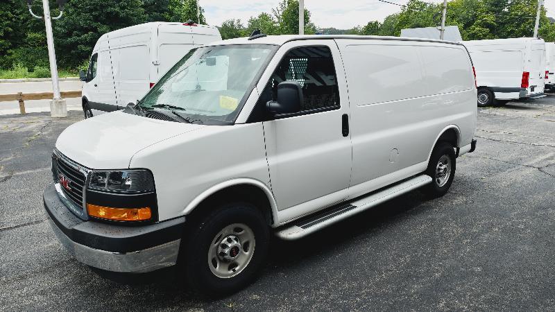 GMC Savana G2500 Cargo 2025