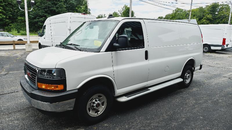 GMC Savana G2500 Cargo 2025