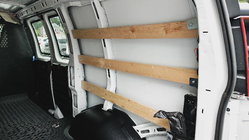 GMC Savana G2500 Cargo 2025