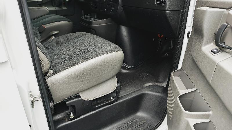 GMC Savana G2500 Cargo 2025