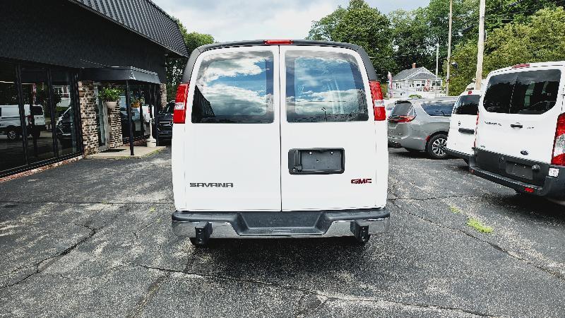 GMC Savana G2500 Cargo 2025