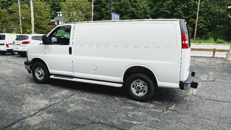GMC Savana G2500 Cargo 2025