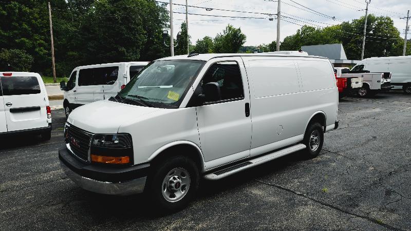GMC Savana G2500 Cargo 2025