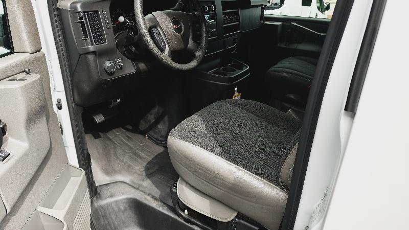 GMC Savana G2500 Cargo 2025