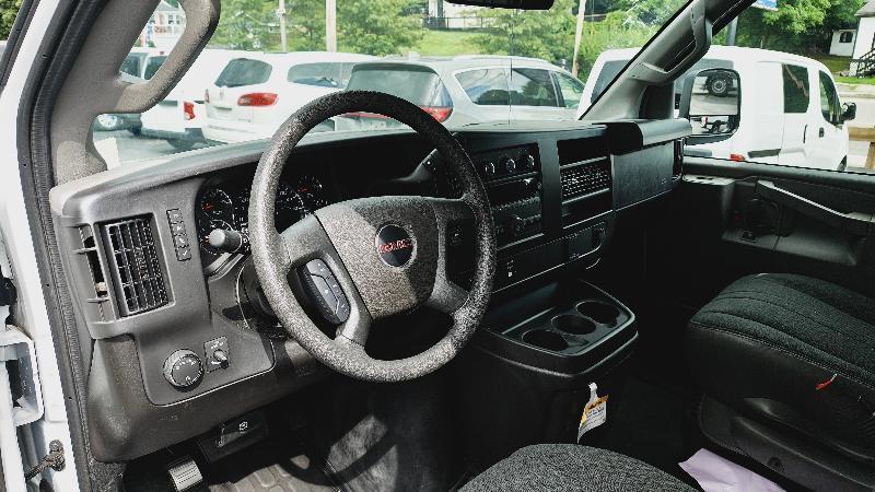 GMC Savana G2500 Cargo 2025