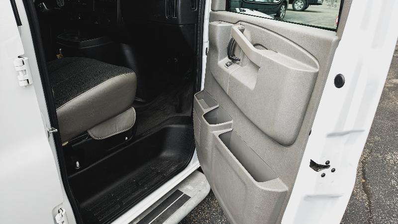 GMC Savana G2500 Cargo 2025