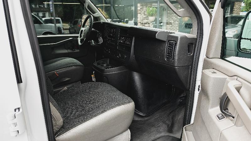 GMC Savana G2500 Cargo 2025