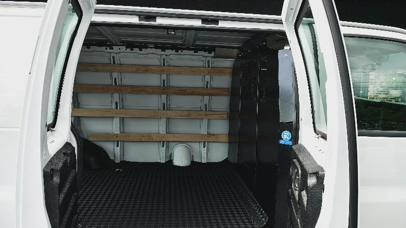 GMC Savana G2500 Cargo 2025