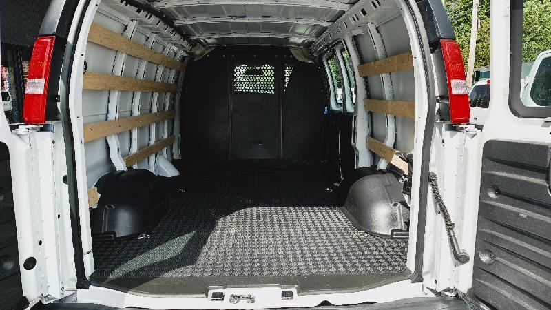 GMC Savana G2500 Cargo 2025