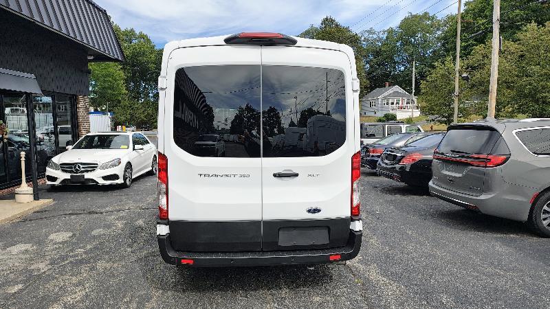 Ford Transit 350 Wagon Med. Roof XLT w/Sliding Pass. 148-in. WB 2025