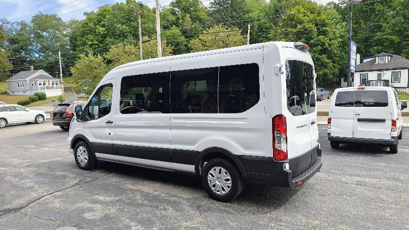 Ford Transit 350 Wagon Med. Roof XLT w/Sliding Pass. 148-in. WB 2025