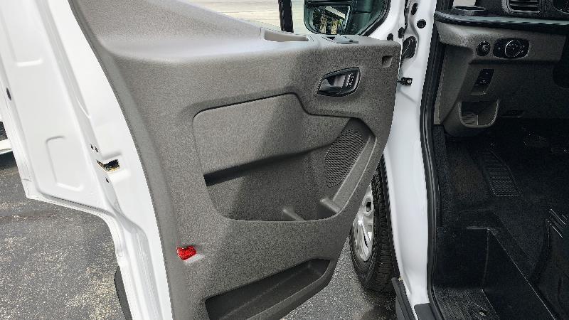 Ford Transit 350 Wagon Med. Roof XLT w/Sliding Pass. 148-in. WB 2025