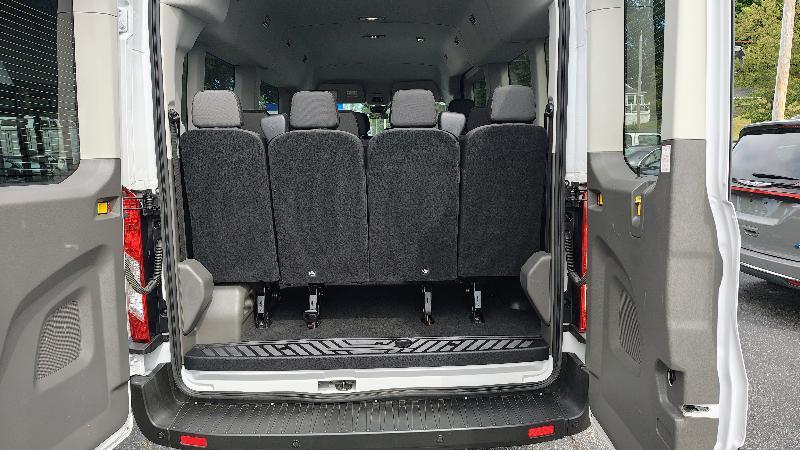 Ford Transit 350 Wagon Med. Roof XLT w/Sliding Pass. 148-in. WB 2025