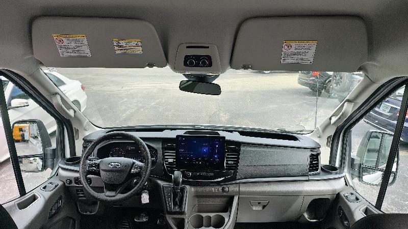 Ford Transit 350 Wagon Med. Roof XLT w/Sliding Pass. 148-in. WB 2025