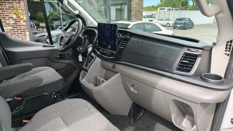 Ford Transit 350 Wagon Med. Roof XLT w/Sliding Pass. 148-in. WB 2025