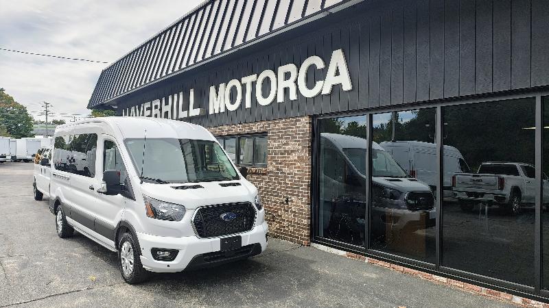 Ford Transit 350 Wagon Med. Roof XLT w/Sliding Pass. 148-in. WB 2025