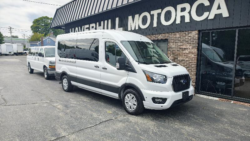 Ford Transit 350 Wagon Med. Roof XLT w/Sliding Pass. 148-in. WB 2025