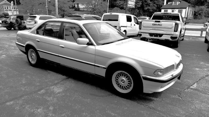 BMW 7-Series 740i 1997