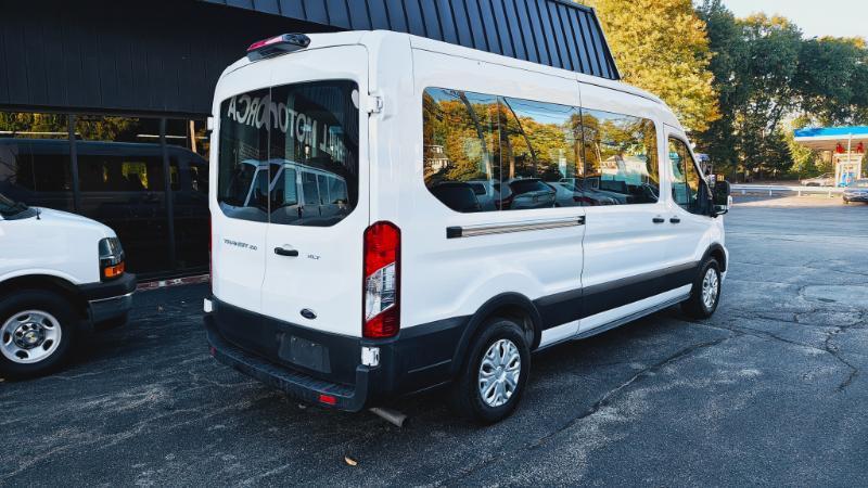 Ford Transit 350 Wagon Med. Roof XL w/Sliding Pass. 148-in. WB 2023