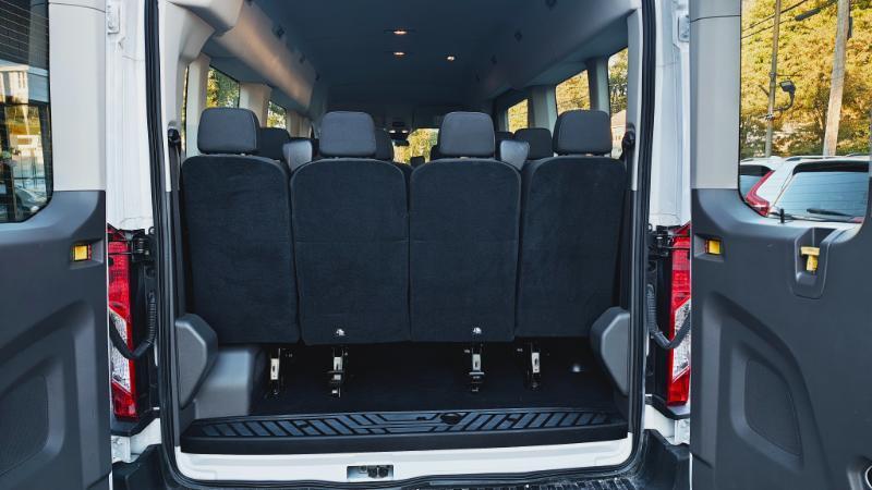 Ford Transit 350 Wagon Med. Roof XL w/Sliding Pass. 148-in. WB 2023
