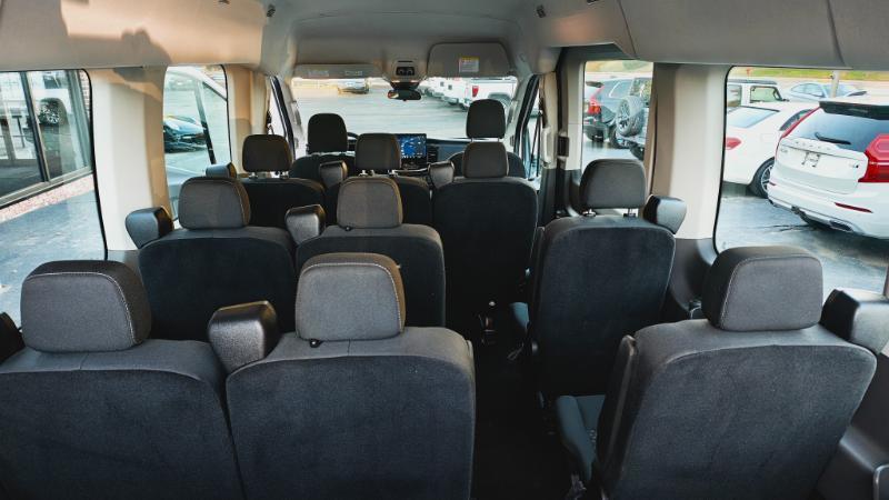 Ford Transit 350 Wagon Med. Roof XL w/Sliding Pass. 148-in. WB 2023