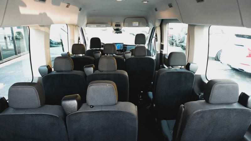 Ford Transit 350 Wagon Med. Roof XL w/Sliding Pass. 148-in. WB 2023