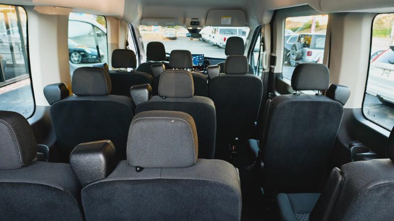 Ford Transit 350 Wagon Med. Roof XL w/Sliding Pass. 148-in. WB 2023