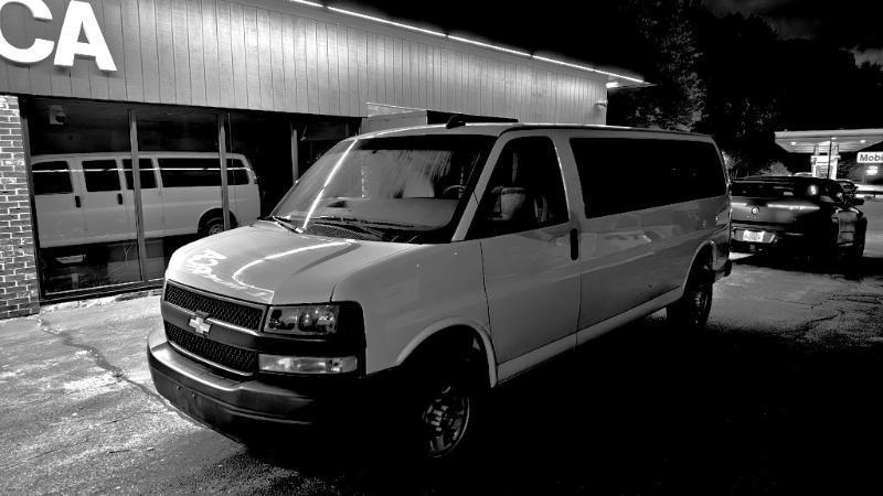 Chevrolet Express LS 3500 Extended 2022