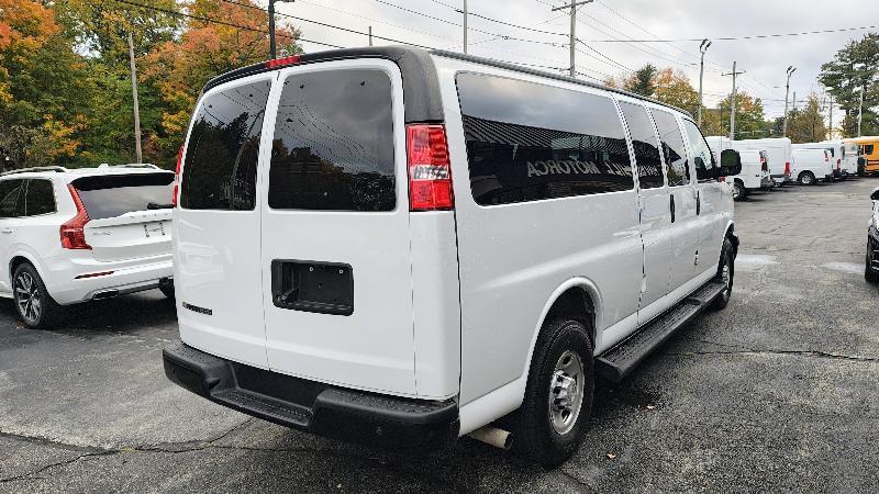 Chevrolet Express LS 3500 Extended 2022