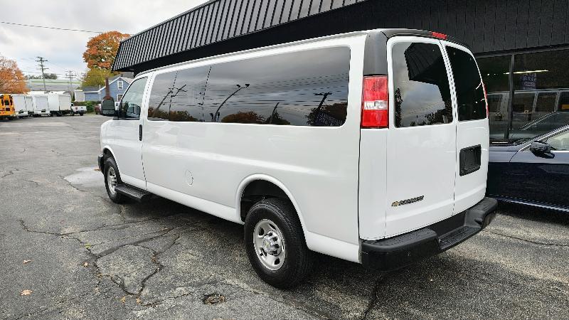 Chevrolet Express LS 3500 Extended 2022