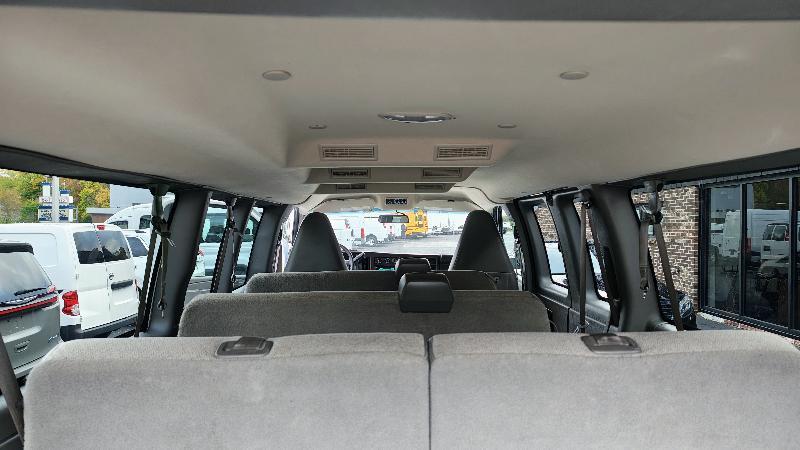 Chevrolet Express LS 3500 Extended 2022