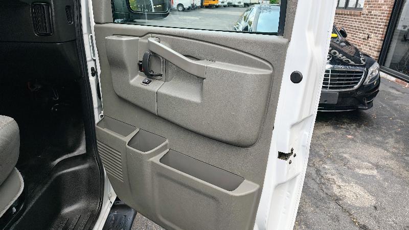 Chevrolet Express LS 3500 Extended 2022