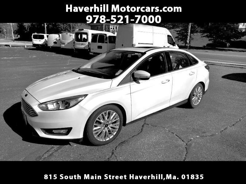 Ford Focus Titanium Sedan 2018