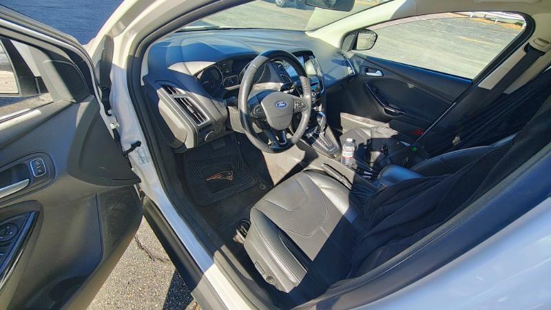Ford Focus Titanium Sedan 2018