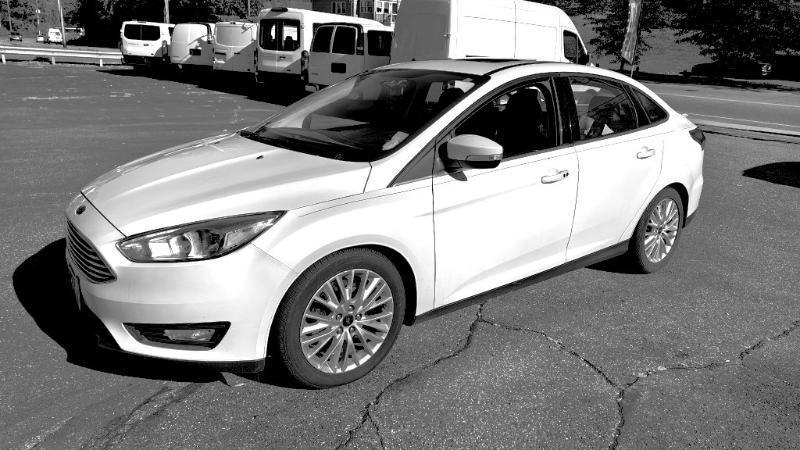 Ford Focus Titanium Sedan 2018