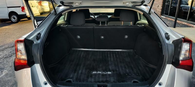 Toyota Prius XLE AWD-e 2019