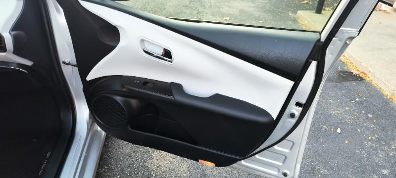 Toyota Prius XLE AWD-e 2019