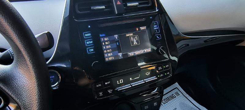 Toyota Prius XLE AWD-e 2019