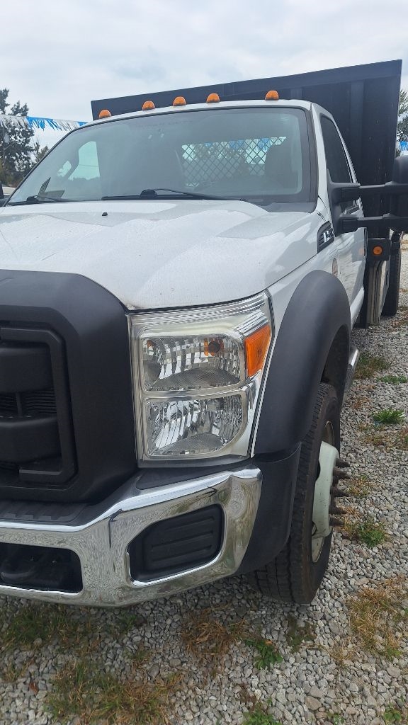 2011 Ford Super Duty F-450 DRW 2WD Reg Cab 141" WB 60" CA XL
