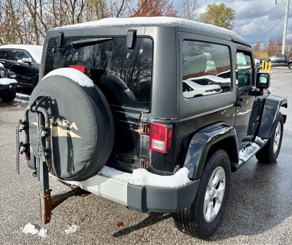 Jeep Wrangler 4WD 2dr Sahara 2013