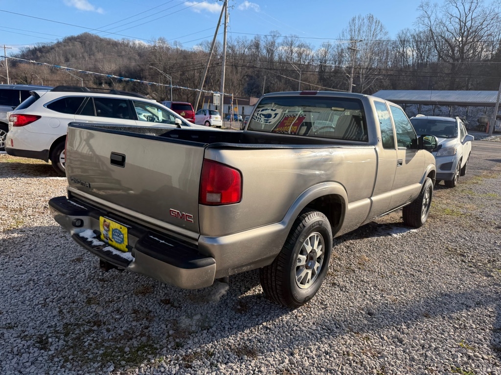 GMC Sonoma Ext Cab 123" WB 4WD SLS 2003