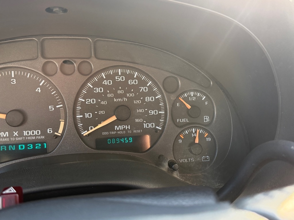 GMC Sonoma Ext Cab 123" WB 4WD SLS 2003