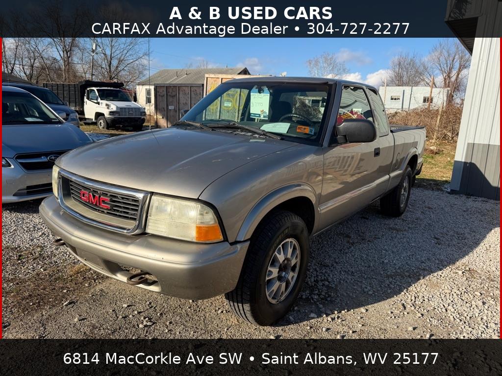 2003 GMC Sonoma Ext Cab 123" WB 4WD SLS