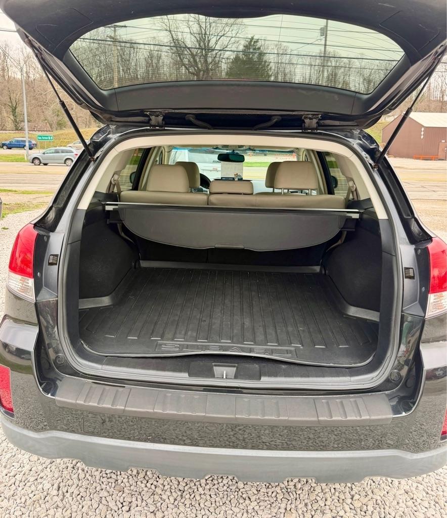 Subaru Outback 4dr Wgn H4 Auto 2.5i Limited 2012