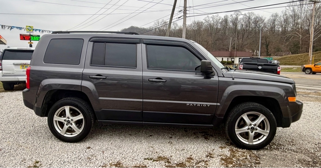 Jeep Patriot 4WD 4dr Latitude 2016
