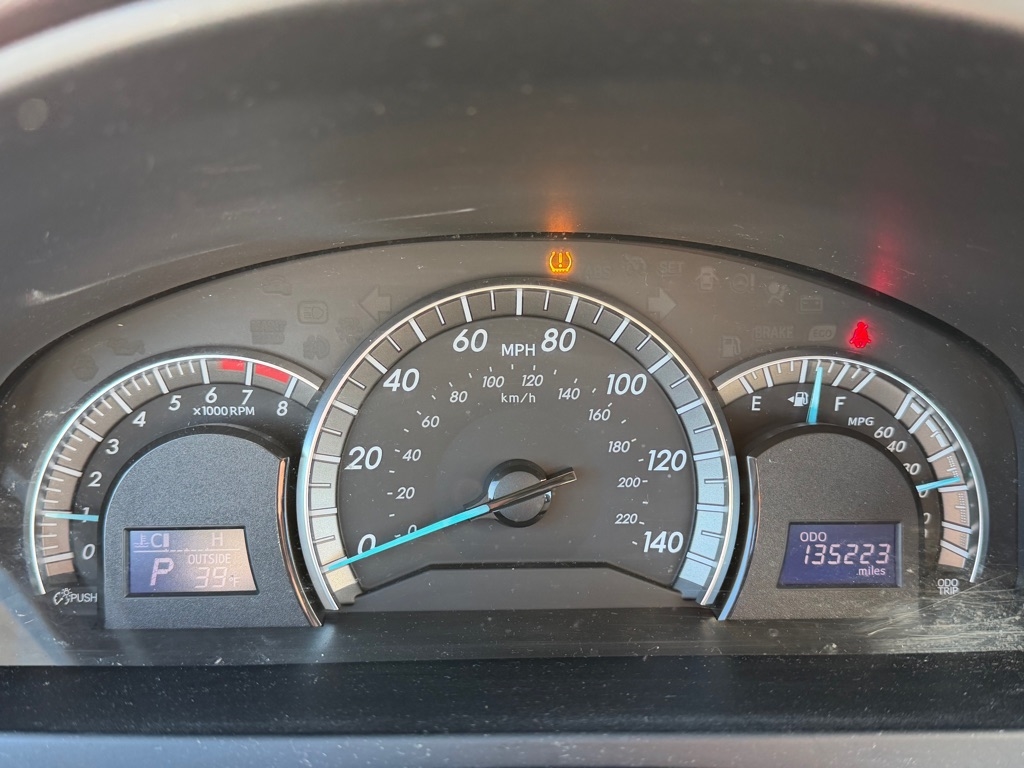 Toyota Camry 4dr Sdn I4 Auto SE Sport Limited Edition (Natl) 2012