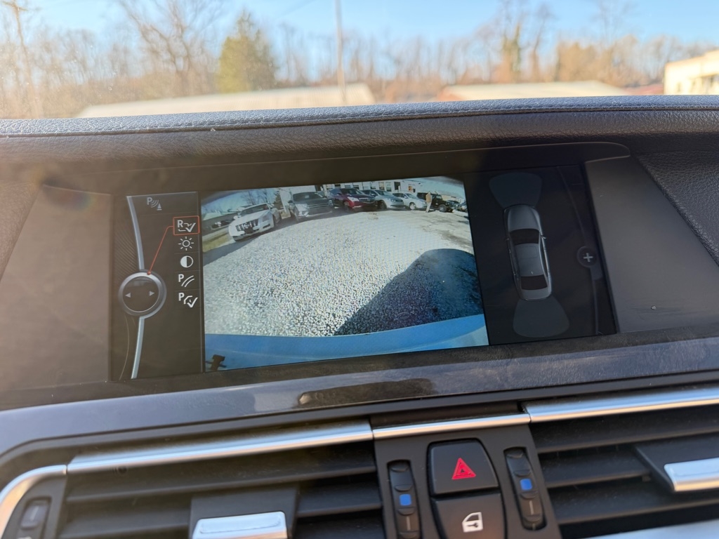 BMW 7 Series 4dr Sdn ALPINA B7 LWB RWD 2011