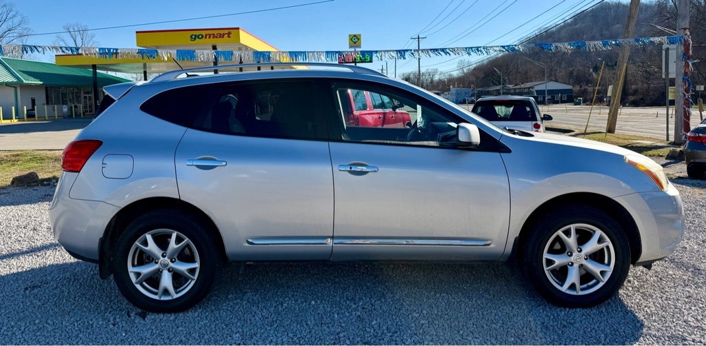Nissan Rogue AWD 4dr SV 2011