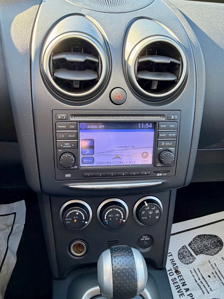 Nissan Rogue AWD 4dr SV 2011